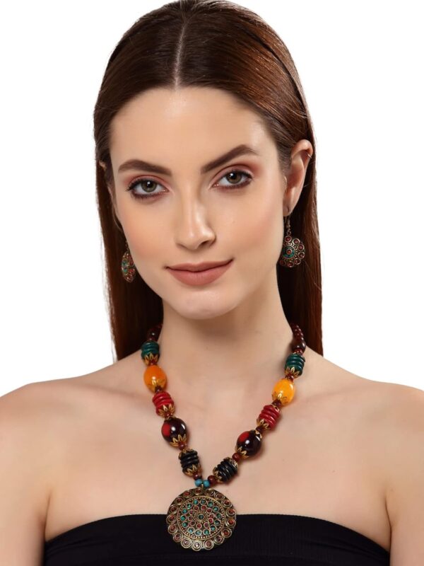 Latest Stylish Traditional Tibetan Pendant Necklace Jewellery Set for Women - Image 4
